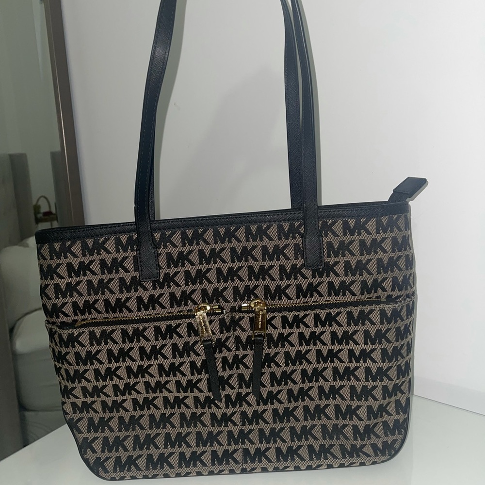 MK purse